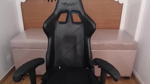 CARLYE   online show from 11/27/25, 03:47