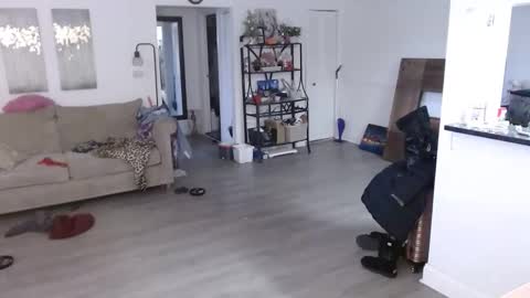 Snapshot of carliecreams chatting on 11/22/25, 03:55 Carlie online show from 11/22/25, 03:55