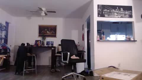 Snapshot of carliecreams chatting on 01/16/26, 07:01 Carlie online show from 01/16/26, 07:01