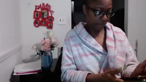 Snapshot of carliecreams chatting on 02/21/26, 02:23 Carlie online show from 02/21/26, 02:23