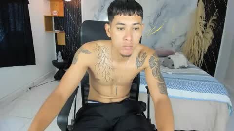 Snapshot of carlitosex09 chatting on 04/24/26, 01:13 master online show from 04/24/26, 01:13