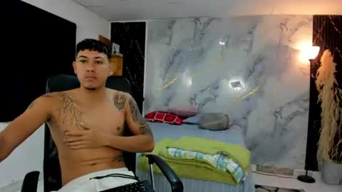 Snapshot of carlitosex09 chatting on 08/04/26, 12:19 master online show from 08/04/26, 12:19