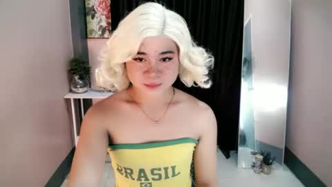 carlo_bigcock69 online show from 09/28/25, 04:23