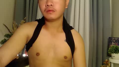 Snapshot of carlo_urhornynew chatting on 02/20/26, 01:35 carlo_urhornynew online show from 02/20/26, 01:35