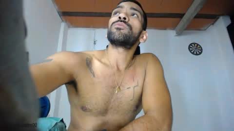 Snapshot of carlo_yates27 chatting on 03/04/25, 12:01 carlo yates thx for help me to reach 100 thumps up online show from 03/04/25, 12:01