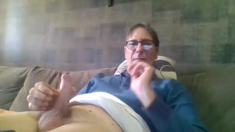 Snapshot of carlonebraska112233 chatting on 10/14/25, 11:33 carlonebraska112233 online show from 10/14/25, 11:33