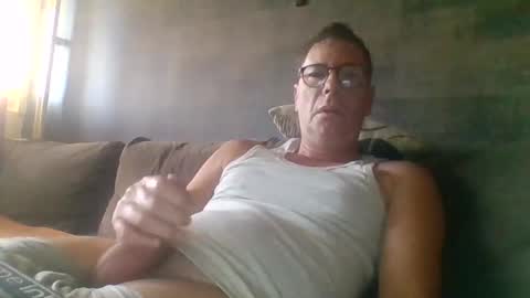 Snapshot of carlonebraska112233 chatting on 10/19/25, 06:14 carlonebraska112233 online show from 10/19/25, 06:14