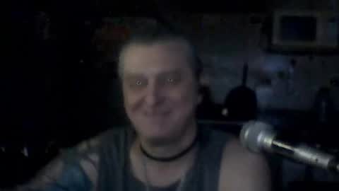 carlos712009 online show from 04/27/26, 06:33