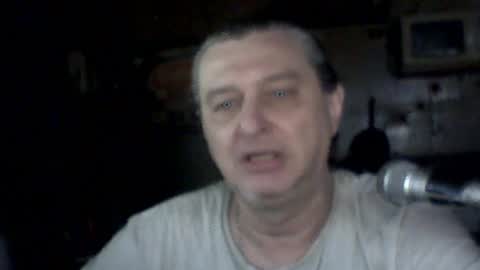 Snapshot of carlos712009 chatting on 07/20/26, 07:00 carlos712009 online show from 07/20/26, 07:00