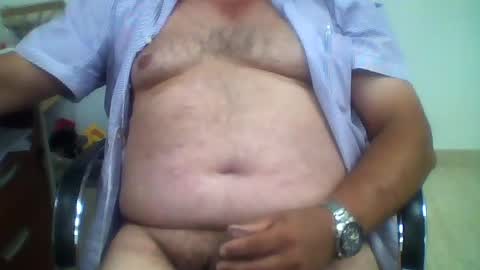 Snapshot of carlos8711 chatting on 07/28/26, 05:45 carlos8711 online show from 07/28/26, 05:45