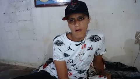 carlos_steven online show from 04/18/26, 05:50