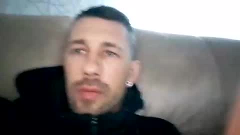 Snapshot of carloscadiz11 chatting on 11/22/25, 11:20 carloscadiz11 online show from 11/22/25, 11:20