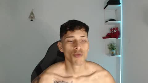 Snapshot of carlossmi01 chatting on 03/15/26, 04:24 carlossmi01 online show from 03/15/26, 04:24