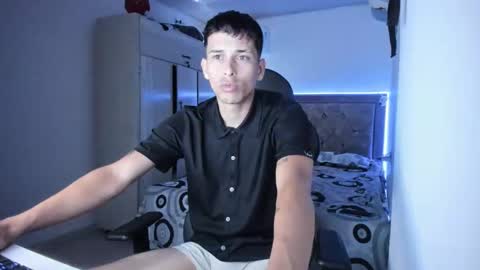 Snapshot of carlossmi01 chatting on 04/11/26, 12:09 carlossmi01 online show from 04/11/26, 12:09