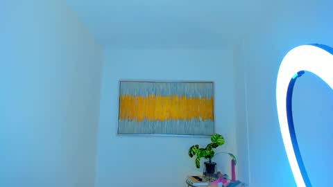 Snapshot of carlota_peach chatting on 01/11/25, 04:46 Andrea online show from 01/11/25, 04:46