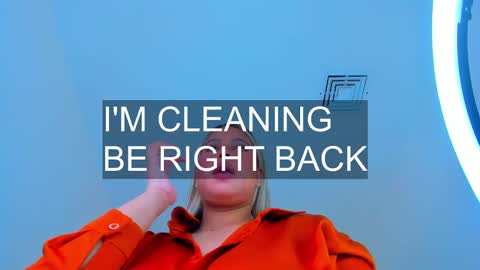 Snapshot of carlota_peach chatting on 02/07/25, 06:03 Andrea online show from 02/07/25, 06:03