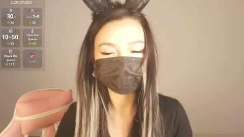 Snapshot of carlune chatting on 06/11/26, 03:37 Carlune online show from 06/11/26, 03:37