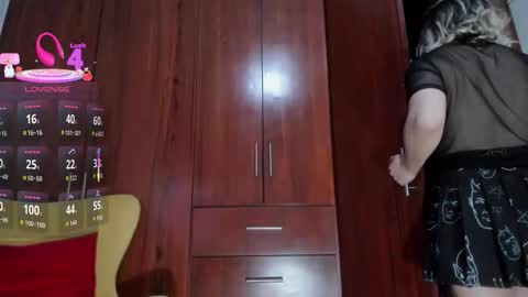 carly grasso  online show from 11/27/25, 07:05