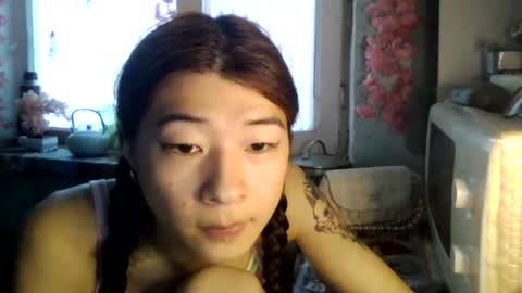 Snapshot of carlyjoy chatting on 06/26/26, 02:54 CarlyJoy online show from 06/26/26, 02:54