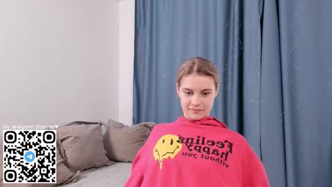 Snapshot of carmellasavina chatting on 03/25/26, 05:52 Alice online show from 03/25/26, 05:52