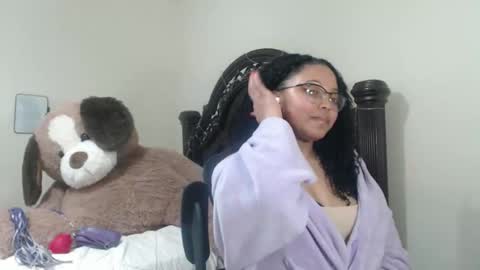 Snapshot of carmellovekisses chatting on 01/14/26, 10:47 CARAMEL xoxo online show from 01/14/26, 10:47