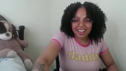 Snapshot of carmellovekisses chatting on 03/25/26, 06:25 CARAMEL xoxo online show from 03/25/26, 06:25