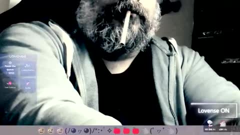 Snapshot of carmelo_devitto chatting on 09/30/25, 07:02 soy Batman online show from 09/30/25, 07:02