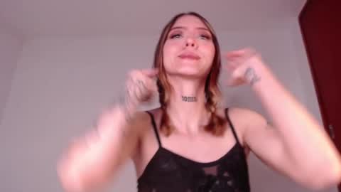 Snapshot of carmennrusso chatting on 03/12/25, 01:36 carmennrusso online show from 03/12/25, 01:36