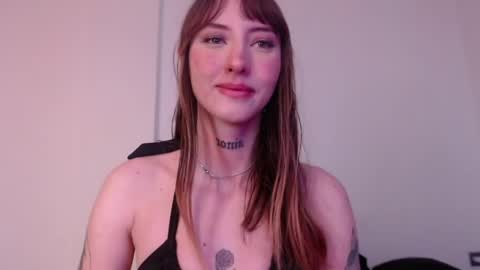 Snapshot of carmennrusso chatting on 05/31/26, 05:31 carmennrusso online show from 05/31/26, 05:31