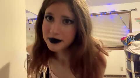 Snapshot of carmenrose1234 chatting on 10/01/25, 07:25 carmenrose1234 online show from 10/01/25, 07:25