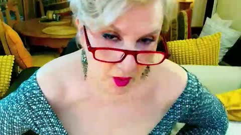 Snapshot of carmenrossi chatting on 03/23/26, 09:13 Carmen online show from 03/23/26, 09:13