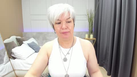 Snapshot of carmensoft chatting on 12/23/24, 12:25 Carmen online show from 12/23/24, 12:25
