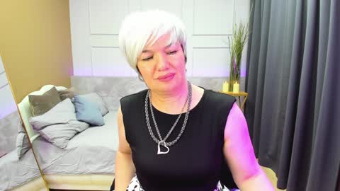 Snapshot of carmensoft chatting on 01/13/25, 03:01 Carmen online show from 01/13/25, 03:01