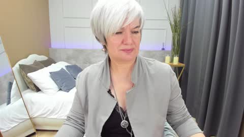 Snapshot of carmensoft chatting on 01/25/25, 01:10 Carmen online show from 01/25/25, 01:10