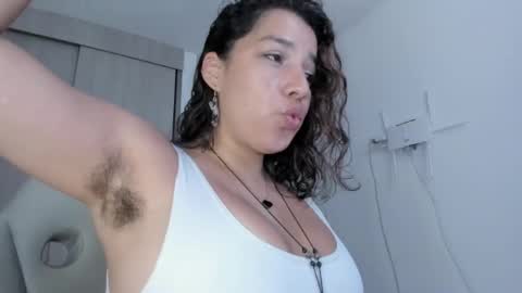 carmesix__ online show from 05/17/26, 01:40