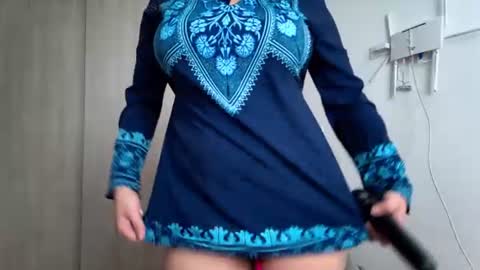 Snapshot of carmesix__ chatting on 06/12/26, 01:54 carmesix__ online show from 06/12/26, 01:54