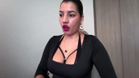 Snapshot of carmesix__ chatting on 07/27/26, 04:58 carmesix__ online show from 07/27/26, 04:58
