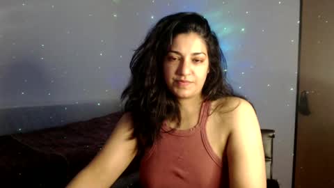 Snapshot of carmincarmenere chatting on 11/08/25, 03:23 CarminCe online show from 11/08/25, 03:23