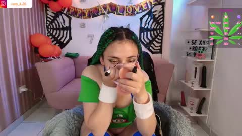 Caro Fisher online show from 10/31/25, 12:50