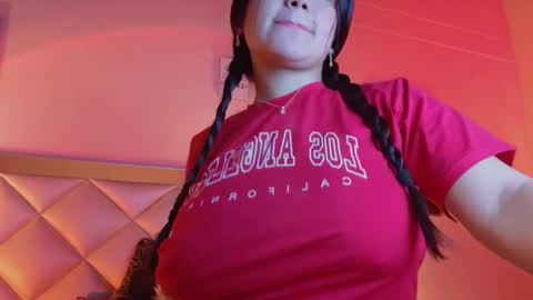 Snapshot of caro_zapata chatting on 01/03/25, 08:10 Carolina online show from 01/03/25, 08:10