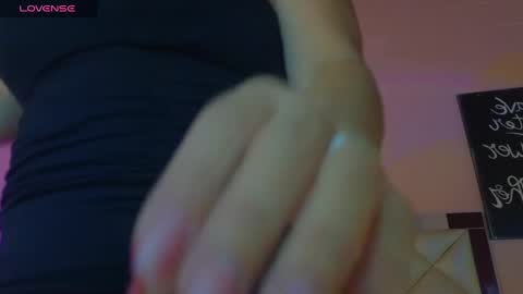 Snapshot of caro_zapata chatting on 02/22/25, 08:40 Carolina online show from 02/22/25, 08:40