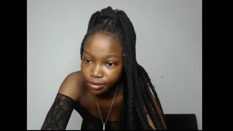 caroline online show from 04/27/26, 03:59