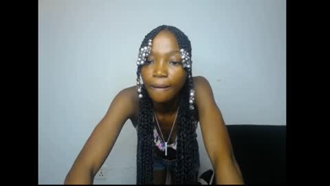 caroline online show from 05/03/26, 06:08