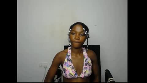 caroline online show from 05/11/26, 02:45