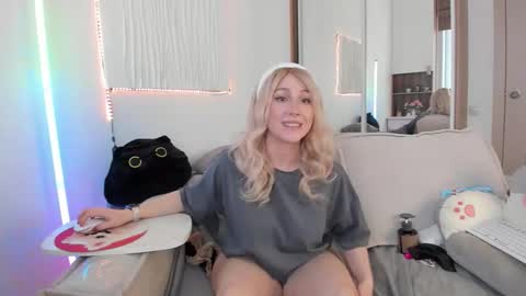 Snapshot of carol_may_ chatting on 03/14/26, 11:37 carol_may_ online show from 03/14/26, 11:37