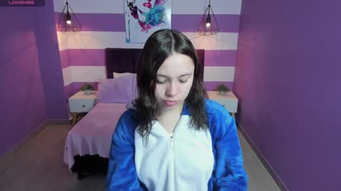 Snapshot of carol_pinter chatting on 01/07/25, 04:08 Carol online show from 01/07/25, 04:08