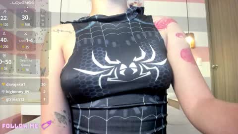 Snapshot of carol_pinter chatting on 02/11/25, 04:35 Carol online show from 02/11/25, 04:35