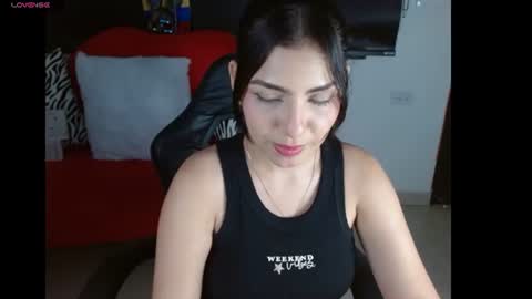 Snapshot of carolaine69_ chatting on 07/11/26, 01:47 Caroline online show from 07/11/26, 01:47