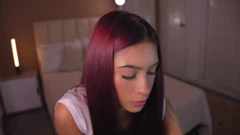 Snapshot of carolart chatting on 01/15/26, 09:40 carolart online show from 01/15/26, 09:40