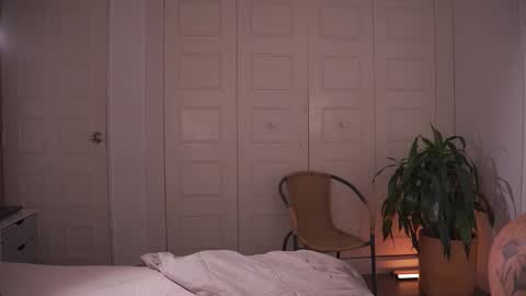 Snapshot of carolart chatting on 02/03/26, 11:21 carolart online show from 02/03/26, 11:21